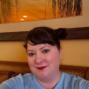 Meet your Posher, Brenna